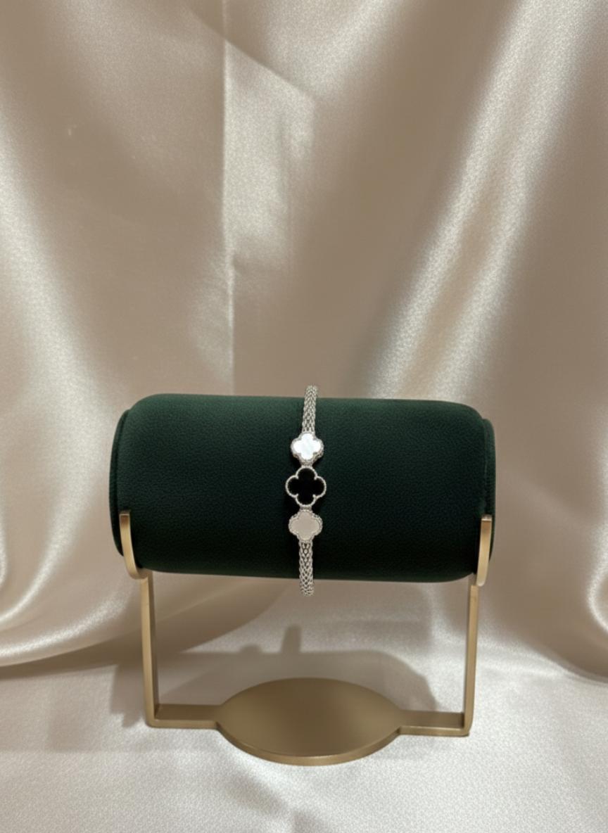 3-Motif Clover Bracelet