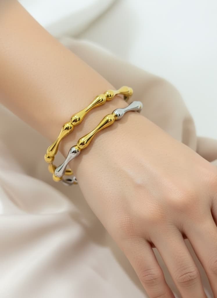 Interlocking Bracelet - Image 4