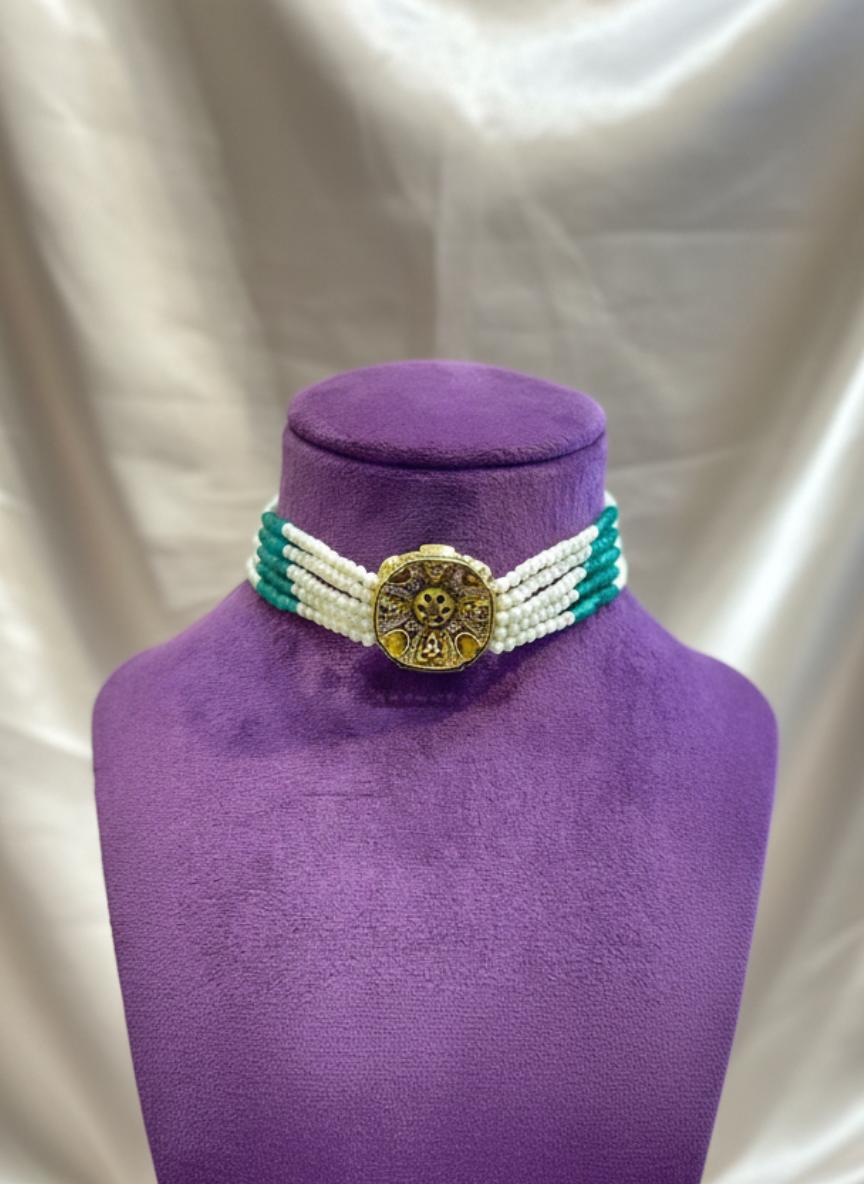 Kundan Polki Style Cubic Zirconia Pearl Choker - Image 3