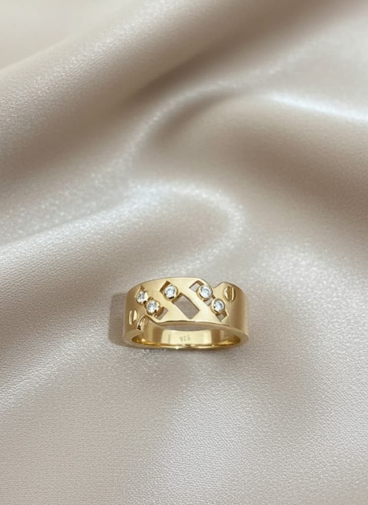 Designer Inspired Rhombus Pattern Wide Ring