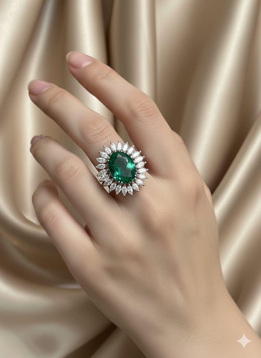 Green Stone Sunburst Cocktail Ring - Image 4