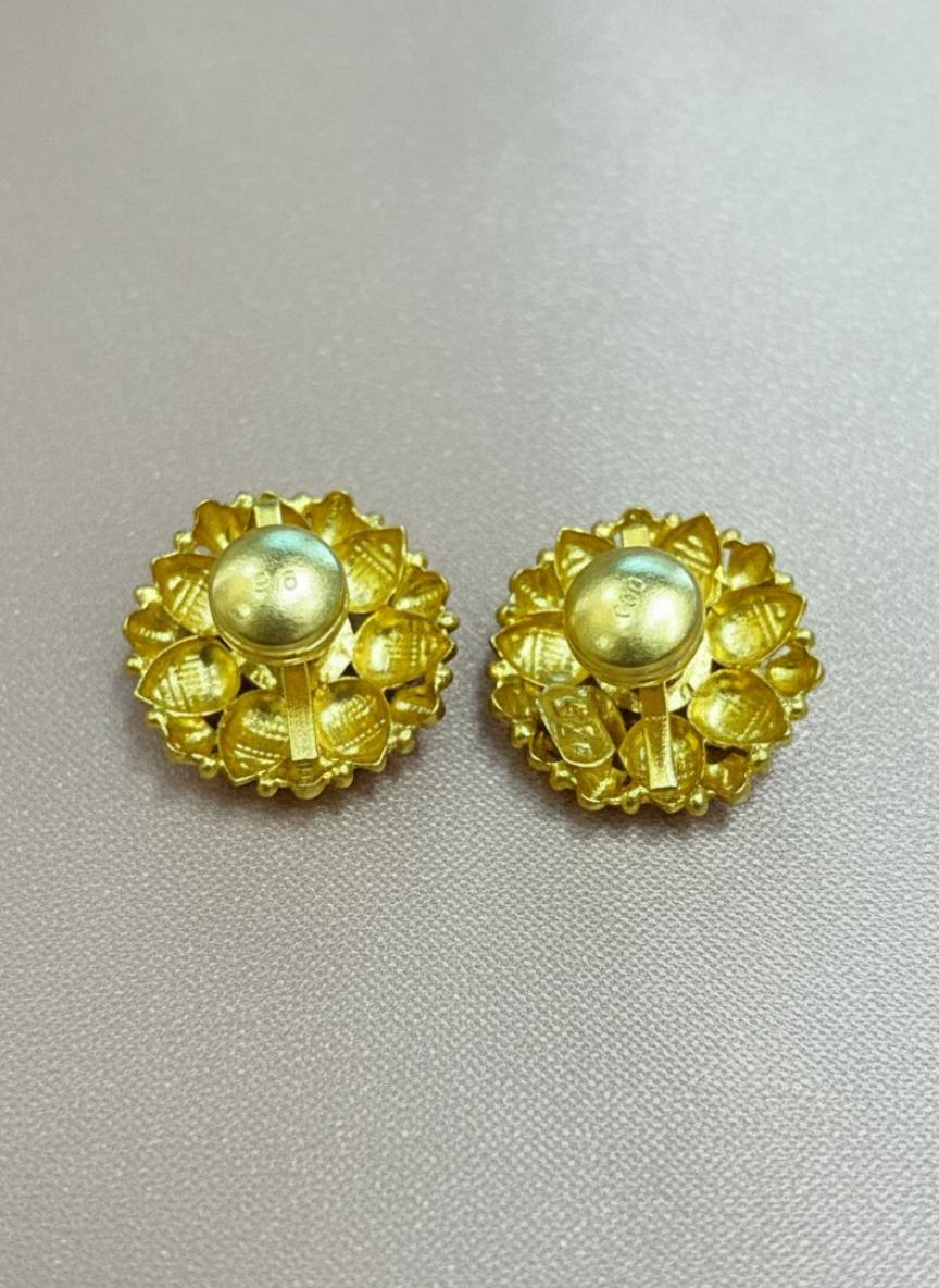 Intricate Textured Floral Green Stud - Image 3
