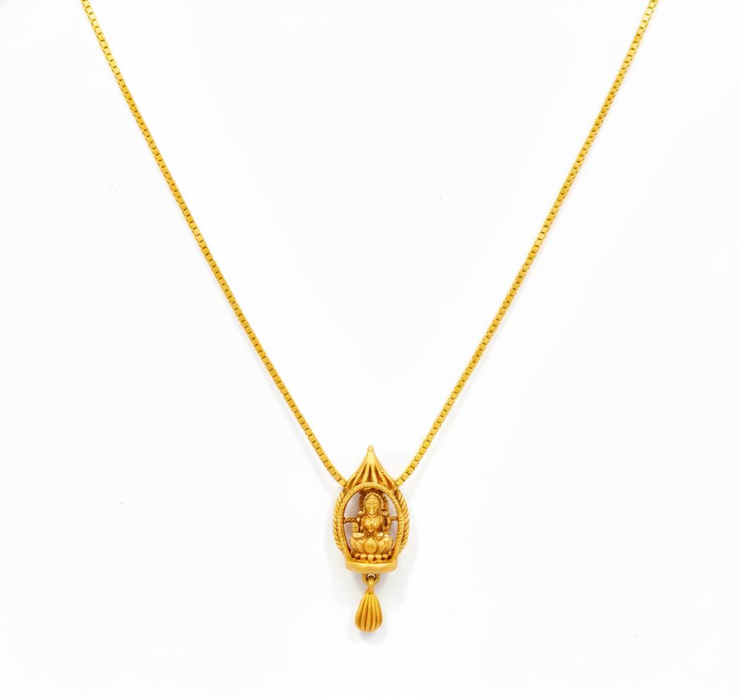 Lakshmi Idol Pendant With Traditional Box Chain