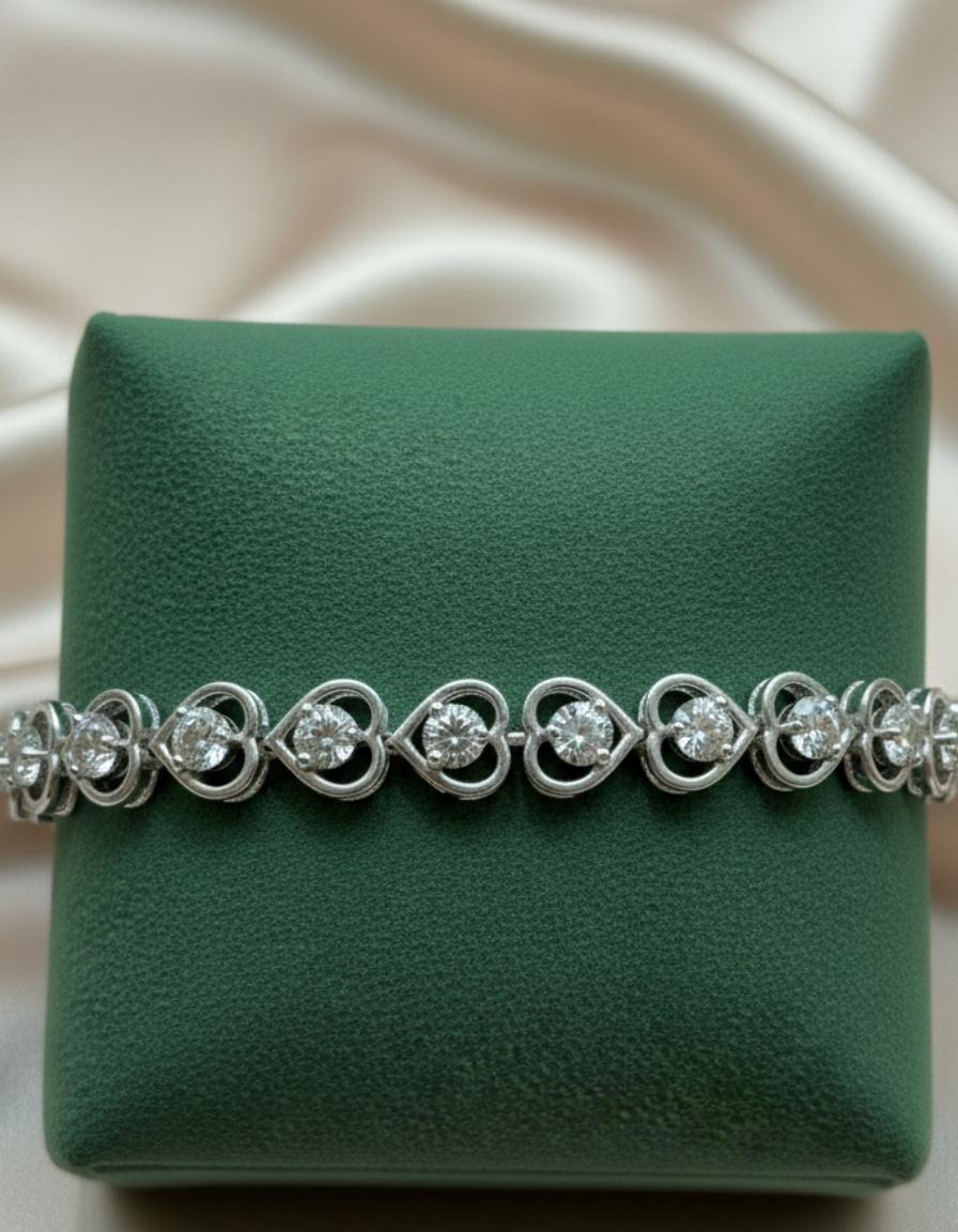 925 Silver Cubic Zirconia Heart Link Bracelet - Image 3