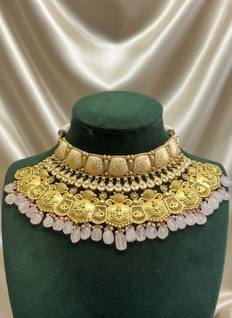 The Maharani Gold Heritage Choker Necklace - Image 3