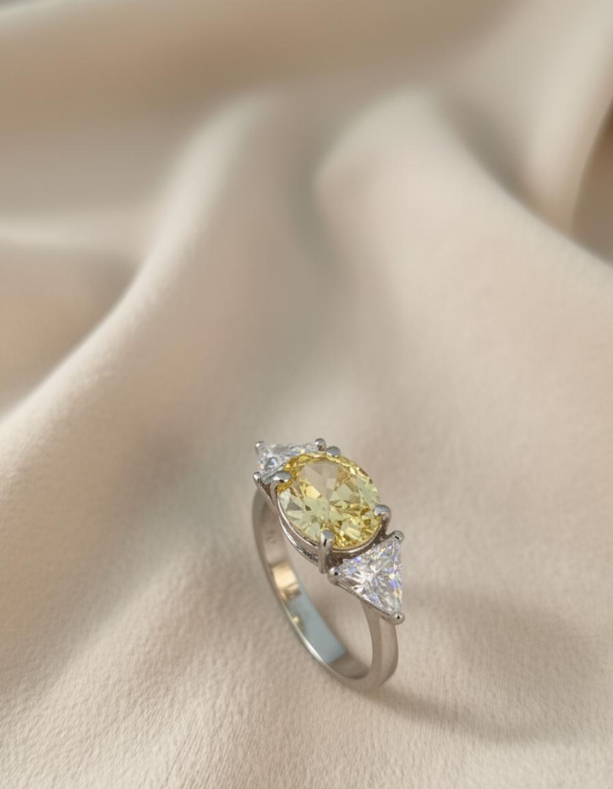 Trillion-Cut Accent Yellow Cubic Zirconia Silver Ring - Image 3