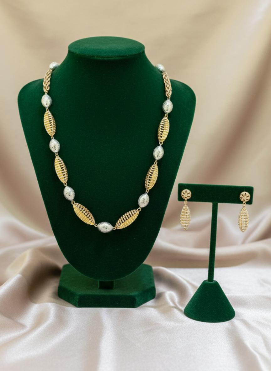 Two Tone Filigree Capsule Link Set