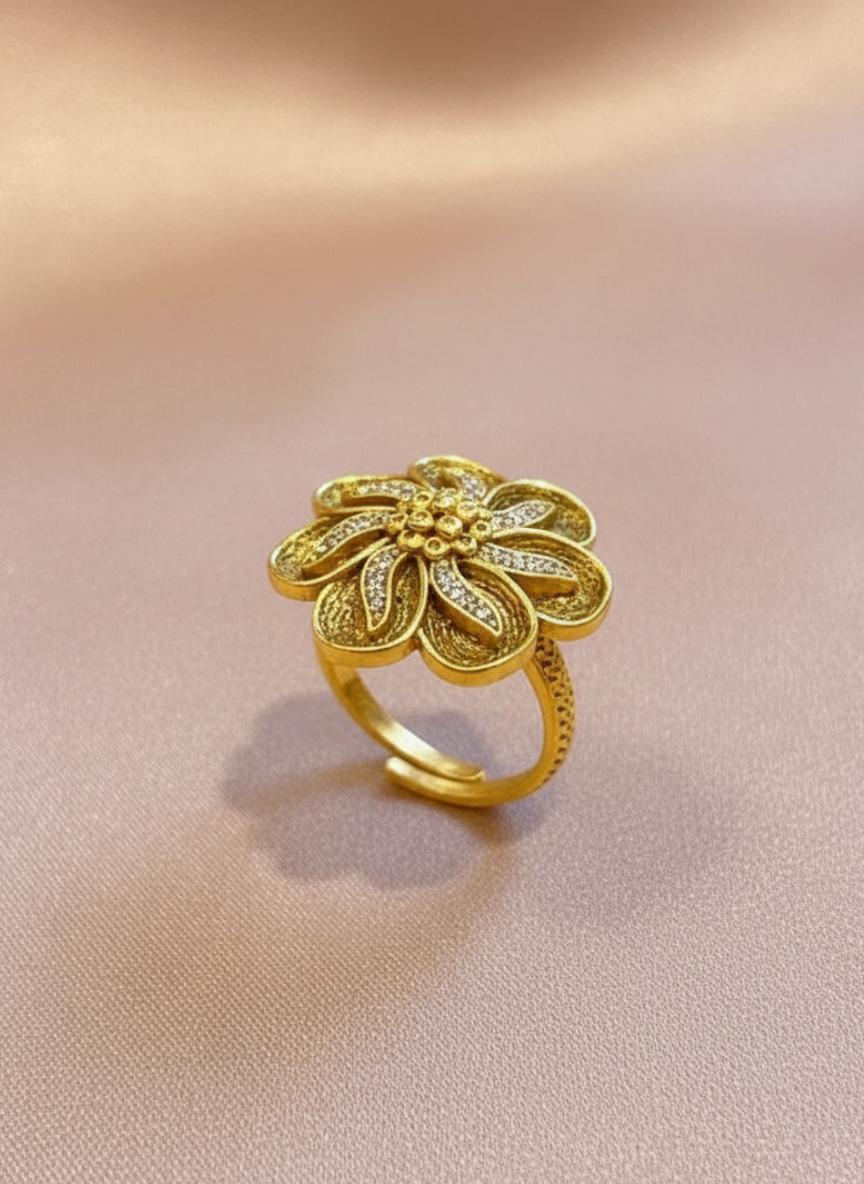 Vintage Flower Cocktail Ring - Image 3